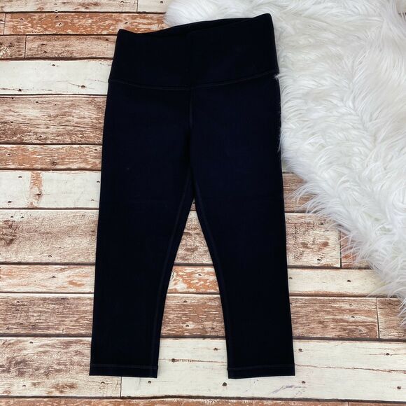 Athleta Women's High Rise Elation Crop Athletic Leggings Size XS Black Stretch - Picture 1 of 5